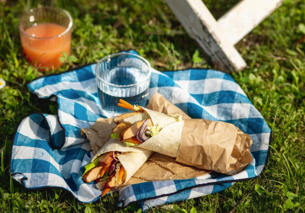 Tasty Tagliata wrap with crunchy vegetables
