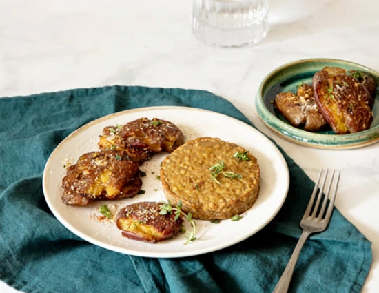 Artichoke and sundried tomato burger with hashbrowns